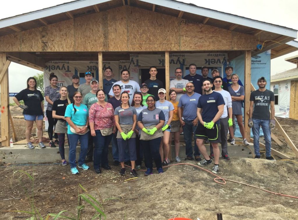 Day 1 Group 1024x756 - Magna Life Settlements and Vida Capital Volunteer at Habitat for Humanity